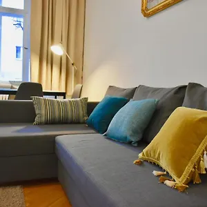 Im Thueringer Hof Appartement Berlijn